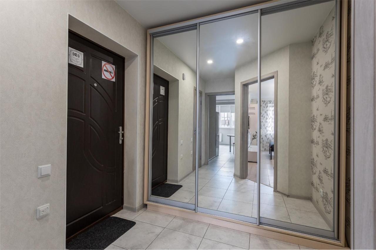 0131 Apartment Near Zhulyany Airport New Complex Kiev Esterno foto
